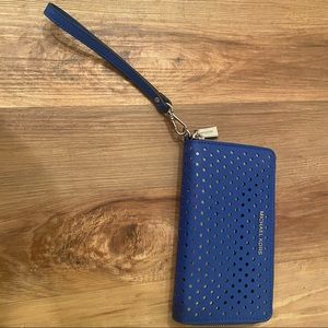 Michael Kors Wristlet Wallet